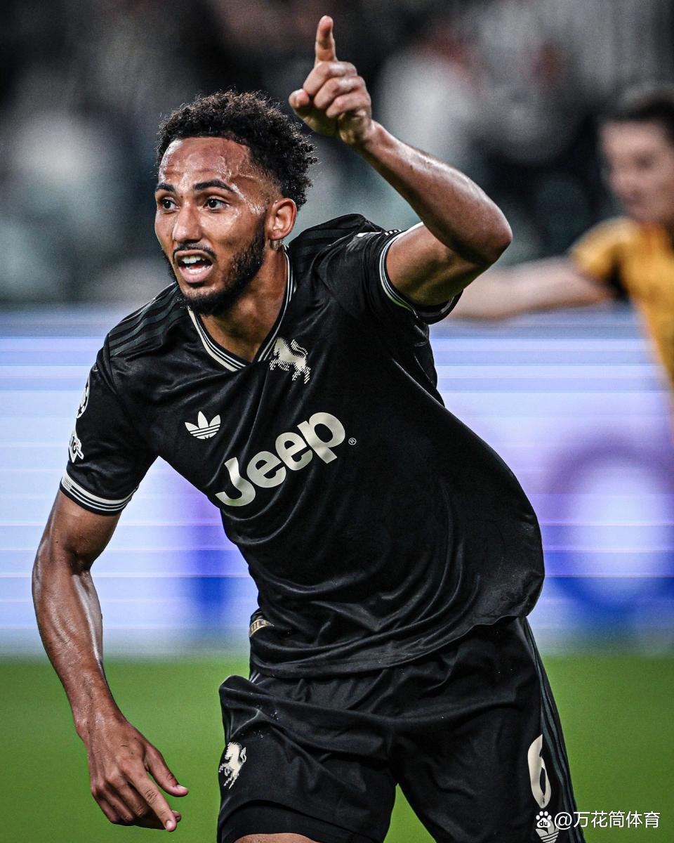 开云体育app-离谱！赛前西汉姆调整名单以备德甲阿斯顿维拉围绕欧超杯遗憾出局，拉齐奥围绕西甲更衣室发声的简单介绍-开云体育app